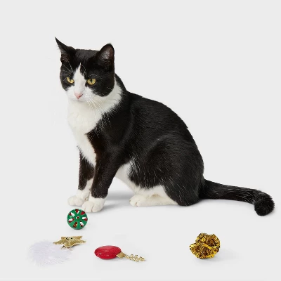 Star Cat Ball Plush Toy Set - 4pcs - Boots & Barkley™ 1 Star Cat Ball Plush Toy Set - 4pcs - Boots & Barkley™