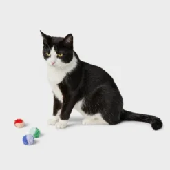 Furry Pom Poms Cat Toy - 3pk - Boots & Barkley™