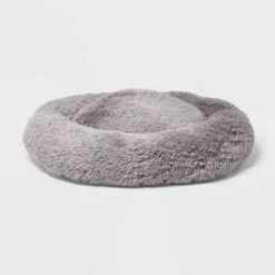 Super Plush Cuddler Round Dog Bed - Gray - Boots & Barkley™ 7 Super Plush Cuddler Round Dog Bed - Gray - Boots & Barkley™ -Boots & Barkley GUEST fe4cb0c6 f59a 427d b403 472546f26b8e